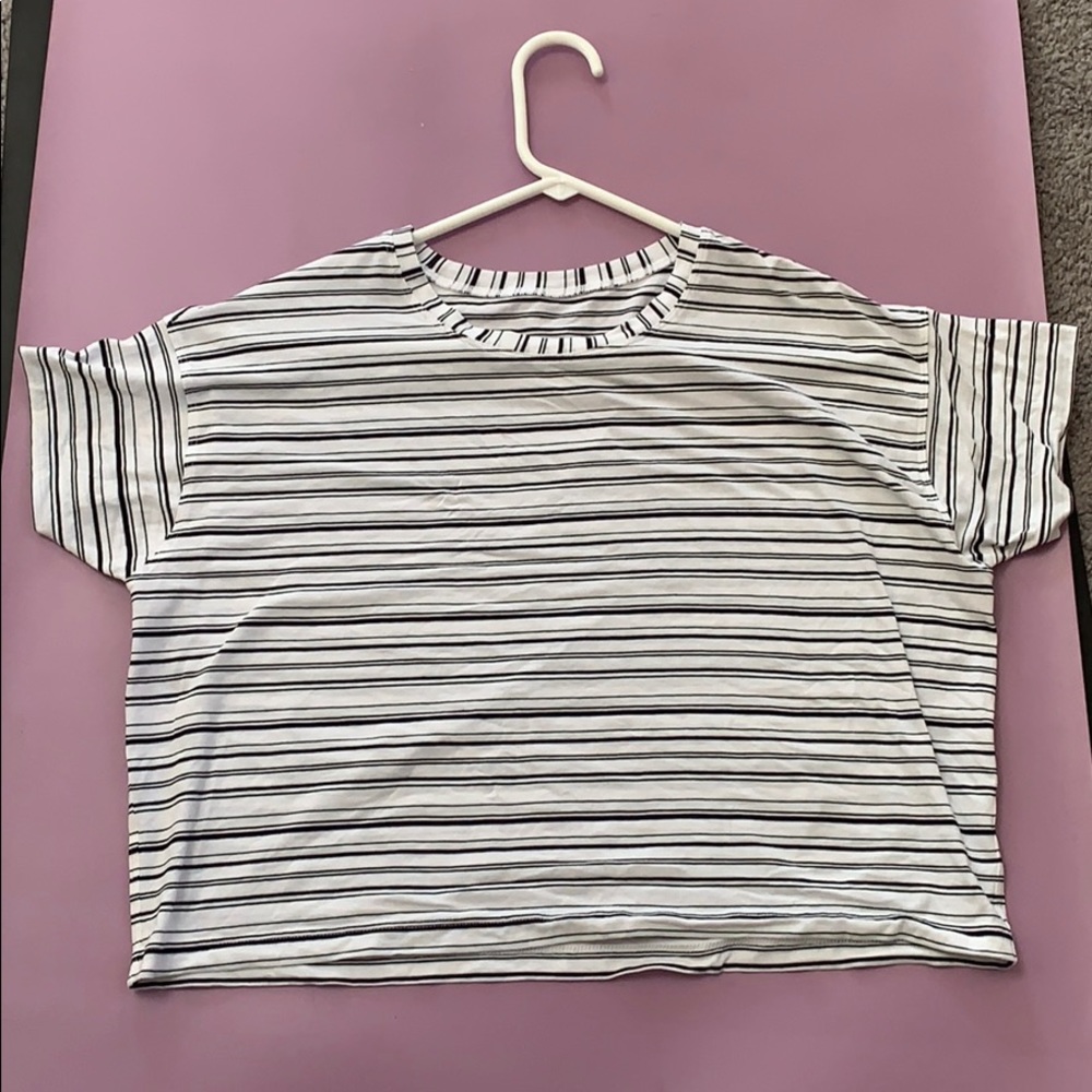 Lululemon Cates Tee